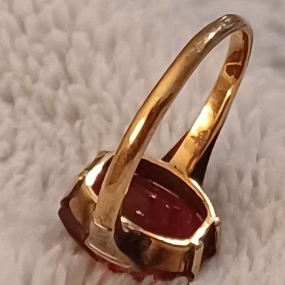 9ct Carat Gold Big Ruby Red Solitaire Engagement Unique Cocktail Ring - Picture 7 of 9